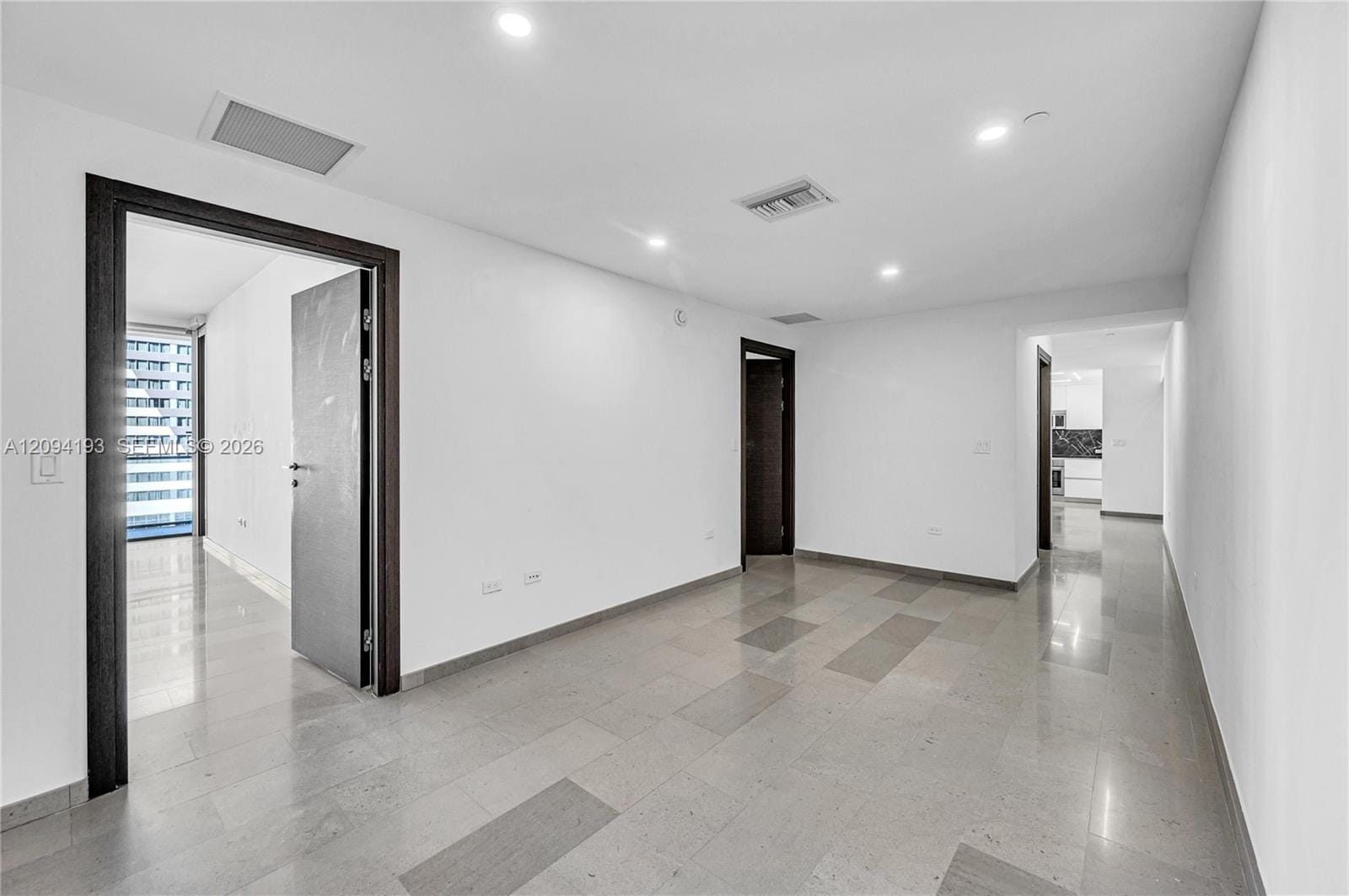 88 SW 7th Street 806, Miami, FL 33130 photo 27