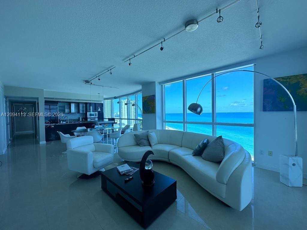 3801 Collins Avenue 1806, Miami Beach, FL 33140 photo 18