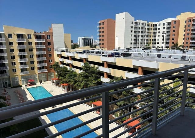 2775 NE 187TH Street 325, Aventura, FL 33180