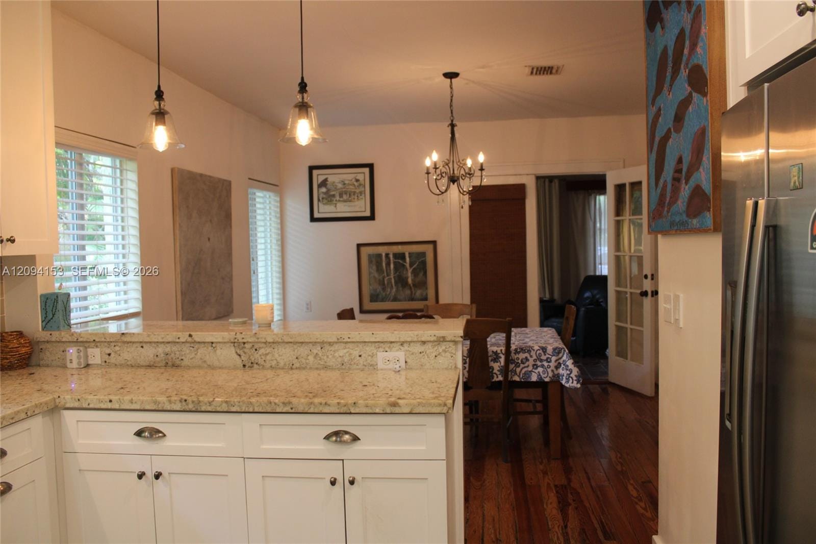 613 Navarre Avenue — photo 8