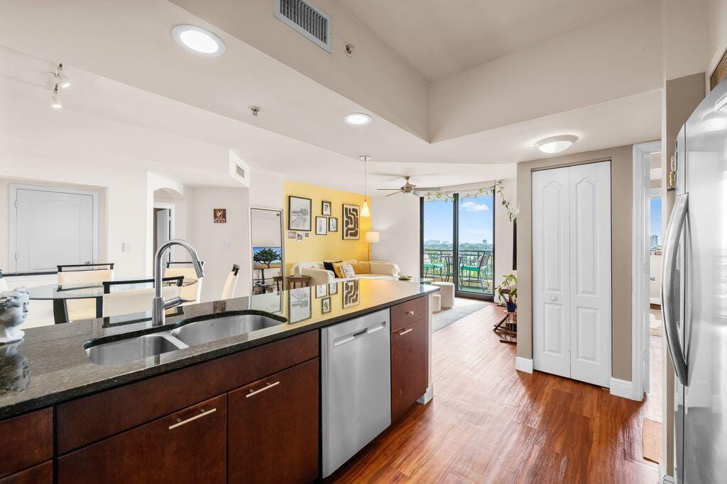 100 N FEDERAL Highway 1126, Fort Lauderdale, FL 33301 photo 13