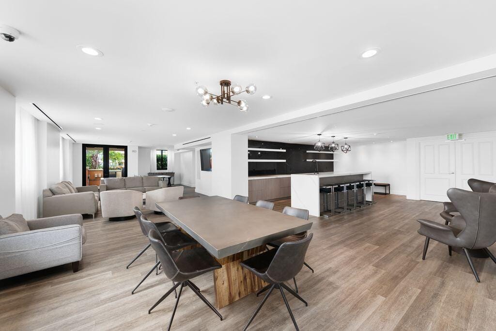 100 N FEDERAL Highway 1126, Fort Lauderdale, FL 33301 photo 30