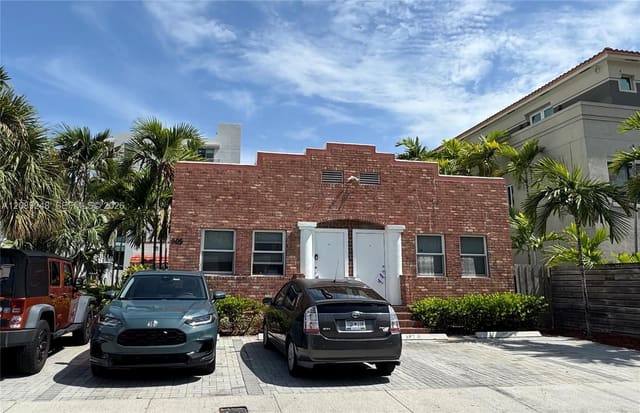 905 SE 2nd Court B, Fort Lauderdale, FL 33301