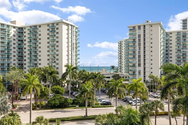 3800 S Ocean Drive 516, Hollywood, FL 33019
