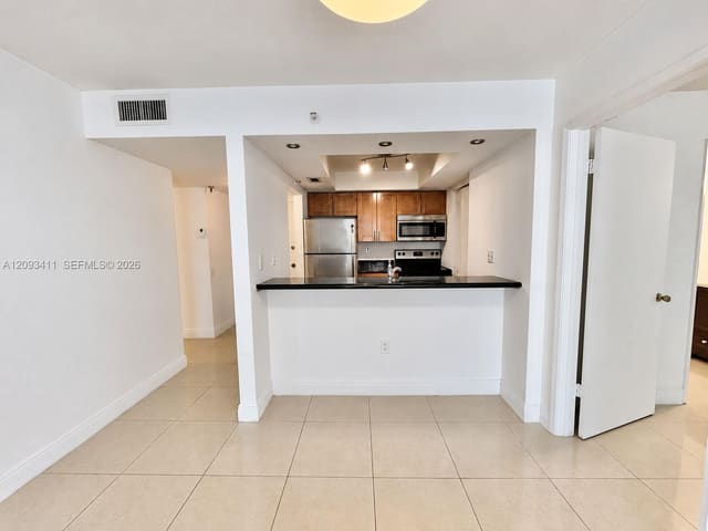 850 N Miami Avenue W-2002, Miami, FL 33136