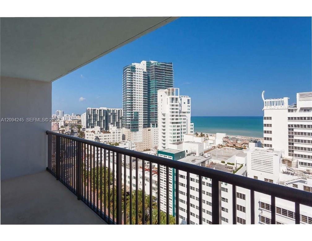 1800 Collins Avenue 19F, Miami Beach, FL 33139 photo 3