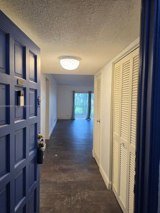 5961 N Falls Cir Drive 109, Lauderhill, FL 33319