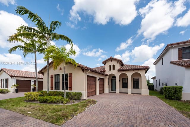 8513 NW 41st Street -, Cooper City, FL 33024
