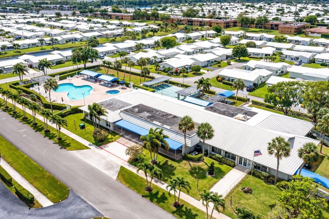 1005 Siesta Avenue, Boynton Beach, FL 33426 photo 29