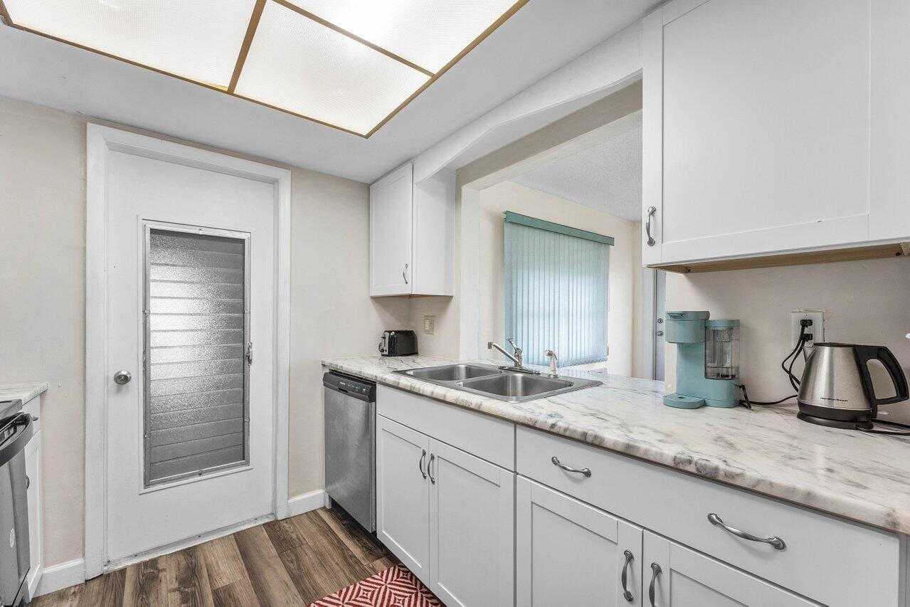 1005 Siesta Avenue — photo 9