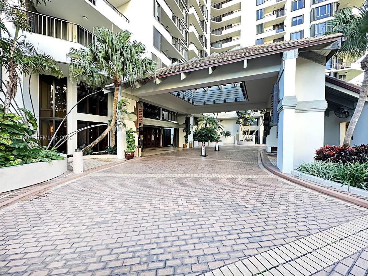 520 Brickell Key Drive A1217, Miami, FL 33131 photo 2