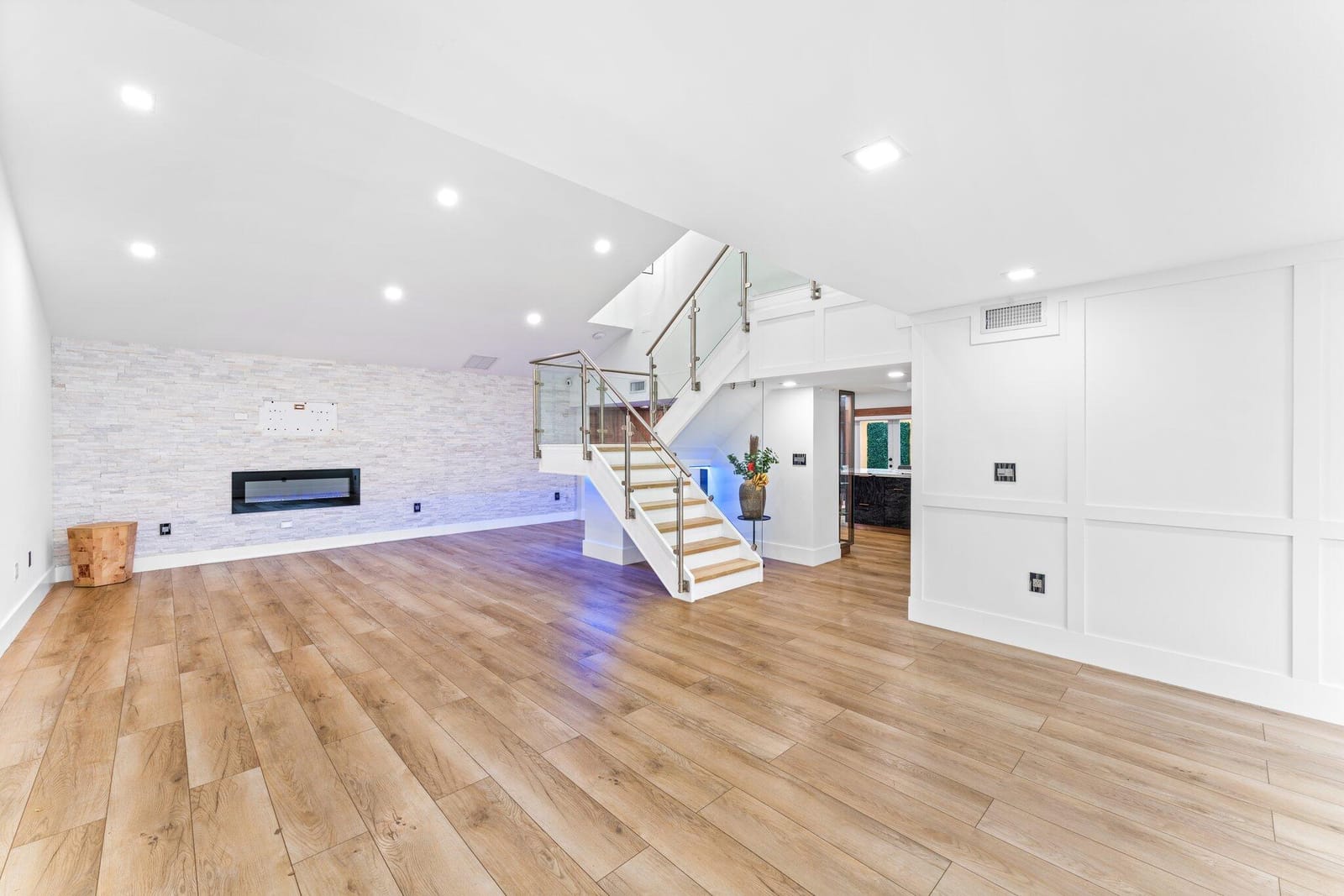 15015 NW 88th Court — photo 4