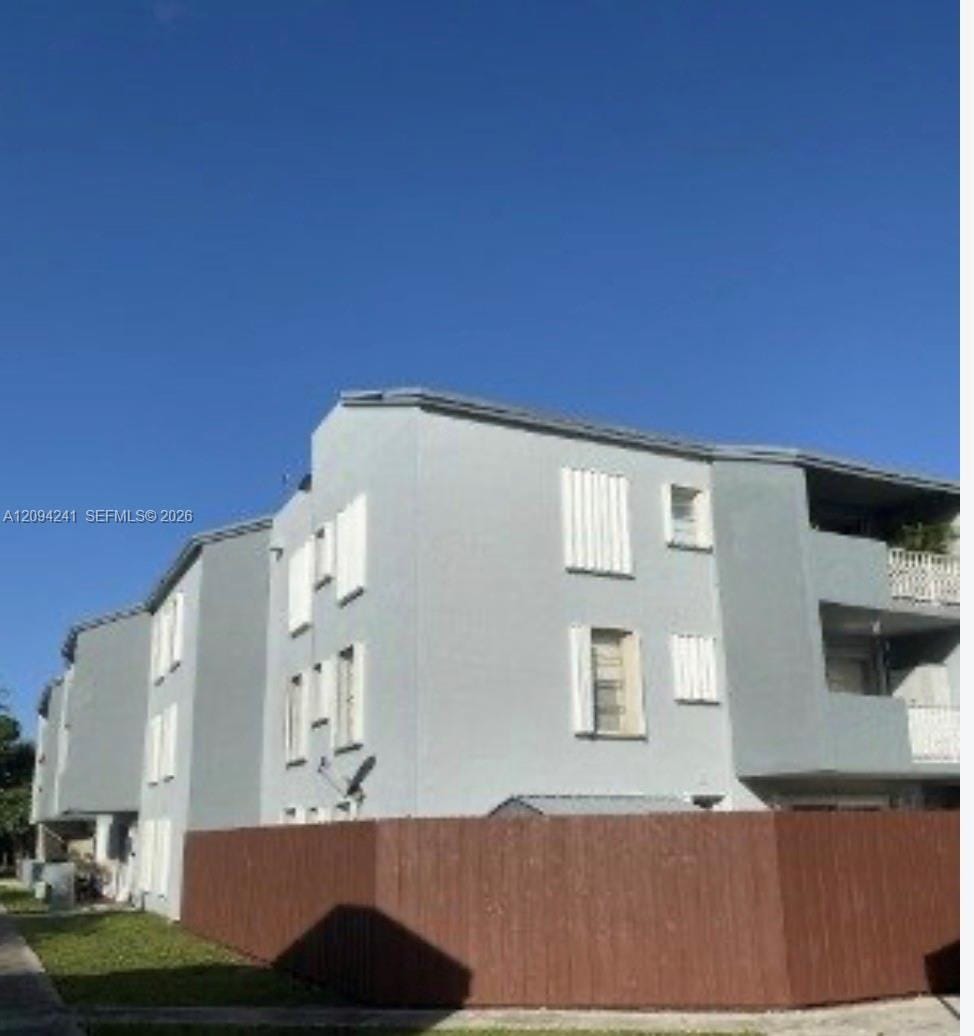1725 W 60th Street F202, Hialeah, FL 33012 photo 1