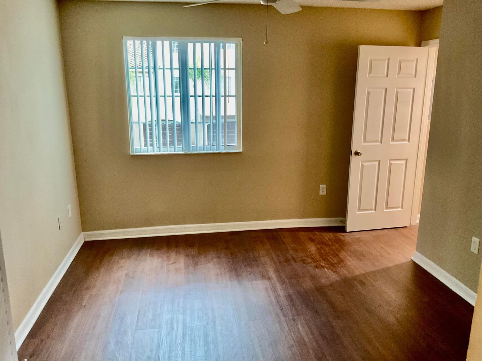4183 N Haverhill Road 706 — photo 11