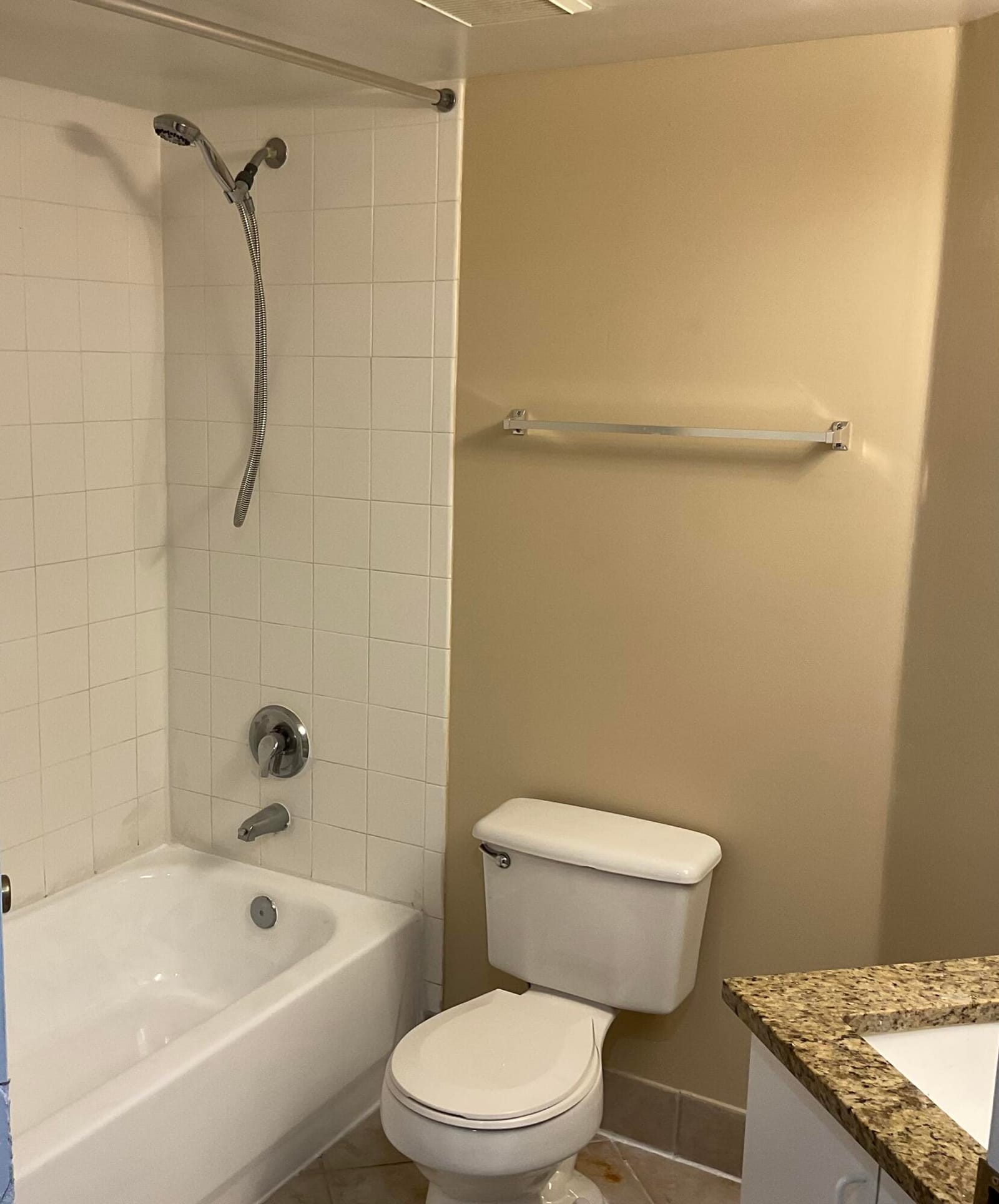 4183 N Haverhill Road 706 — photo 5