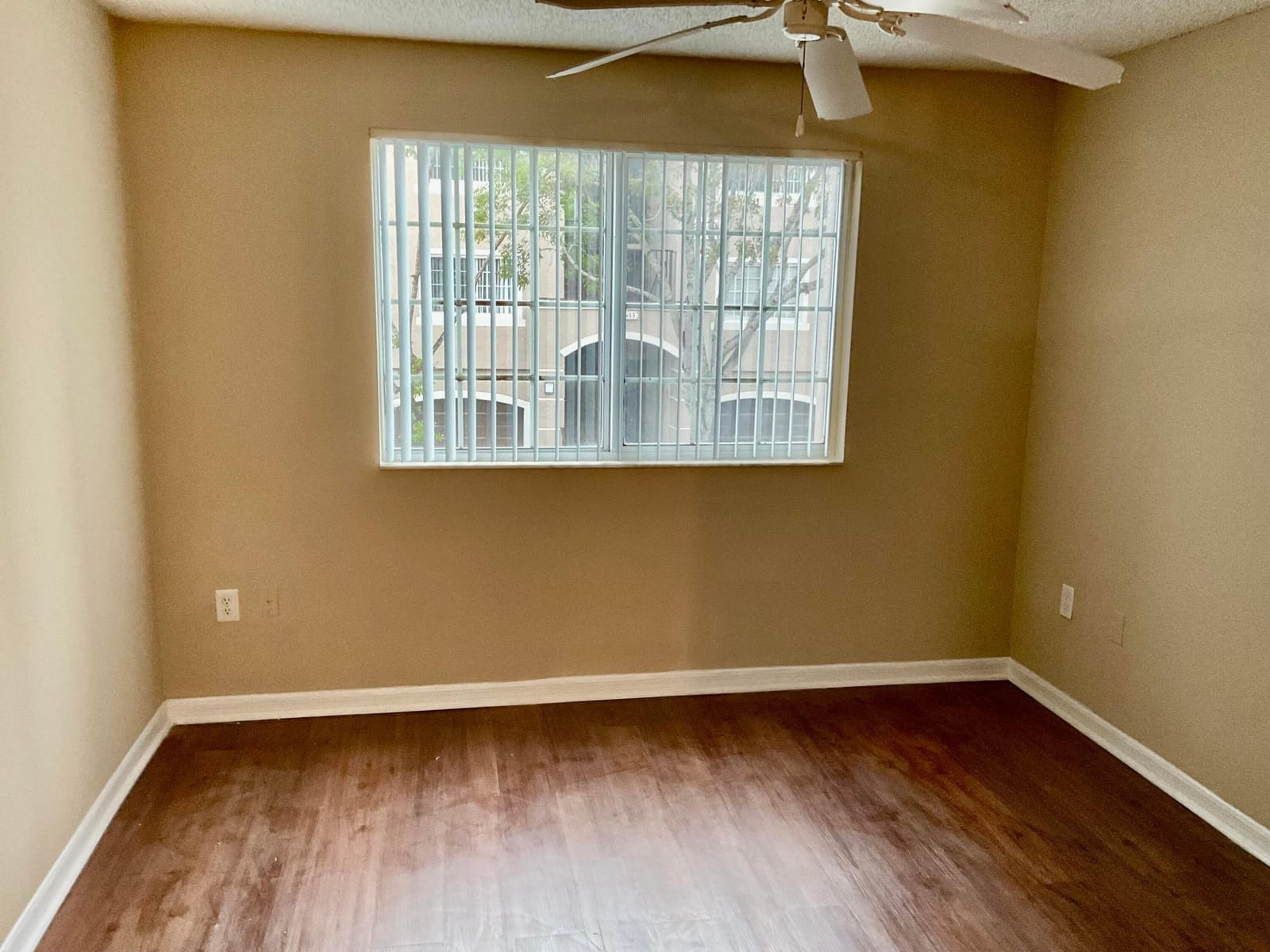 4183 N Haverhill Road 706 — photo 6