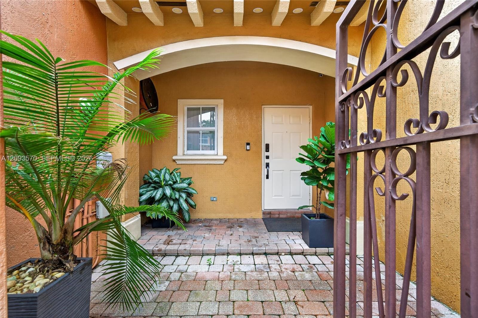 15266 SW 30th Terrace, Miami, FL 33185 photo 2