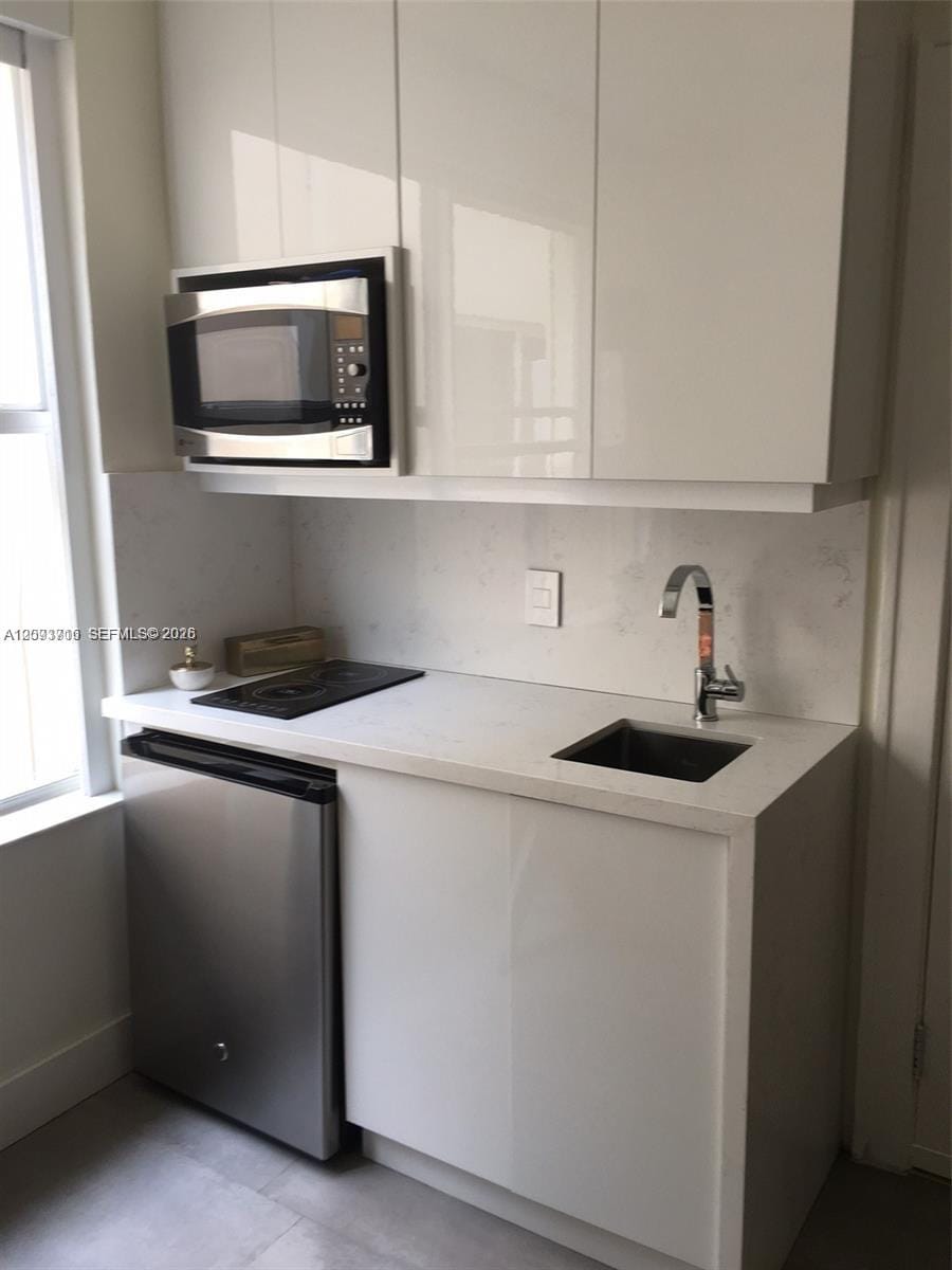 119 Menores Avenue 8A, Coral Gables, FL 33134 photo 1