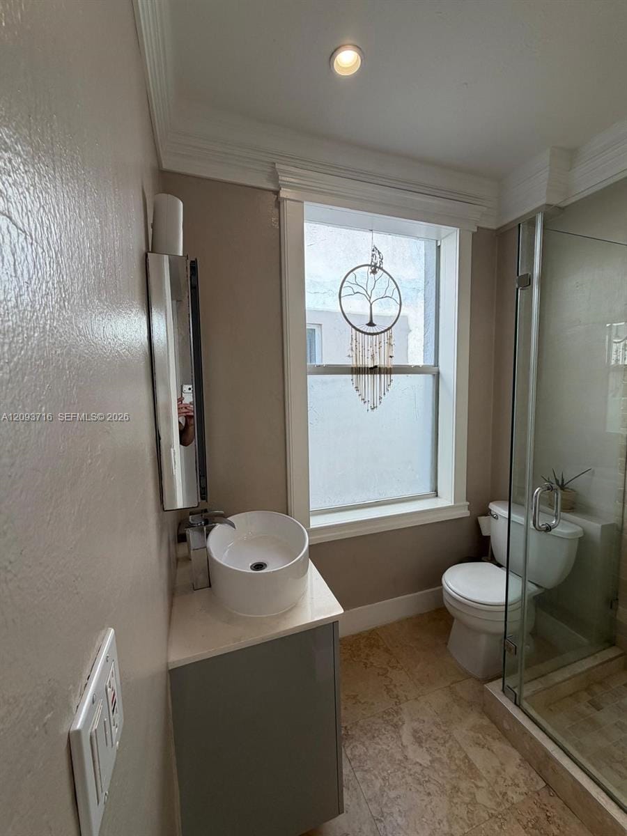 119 Menores Avenue 8A, Coral Gables, FL 33134 photo 9