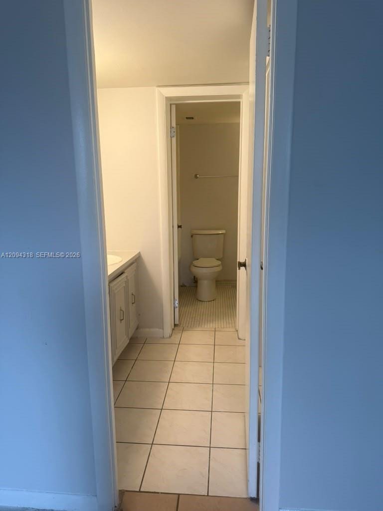 484 NW 165th St Road A-311, Miami, FL 33169 photo 13