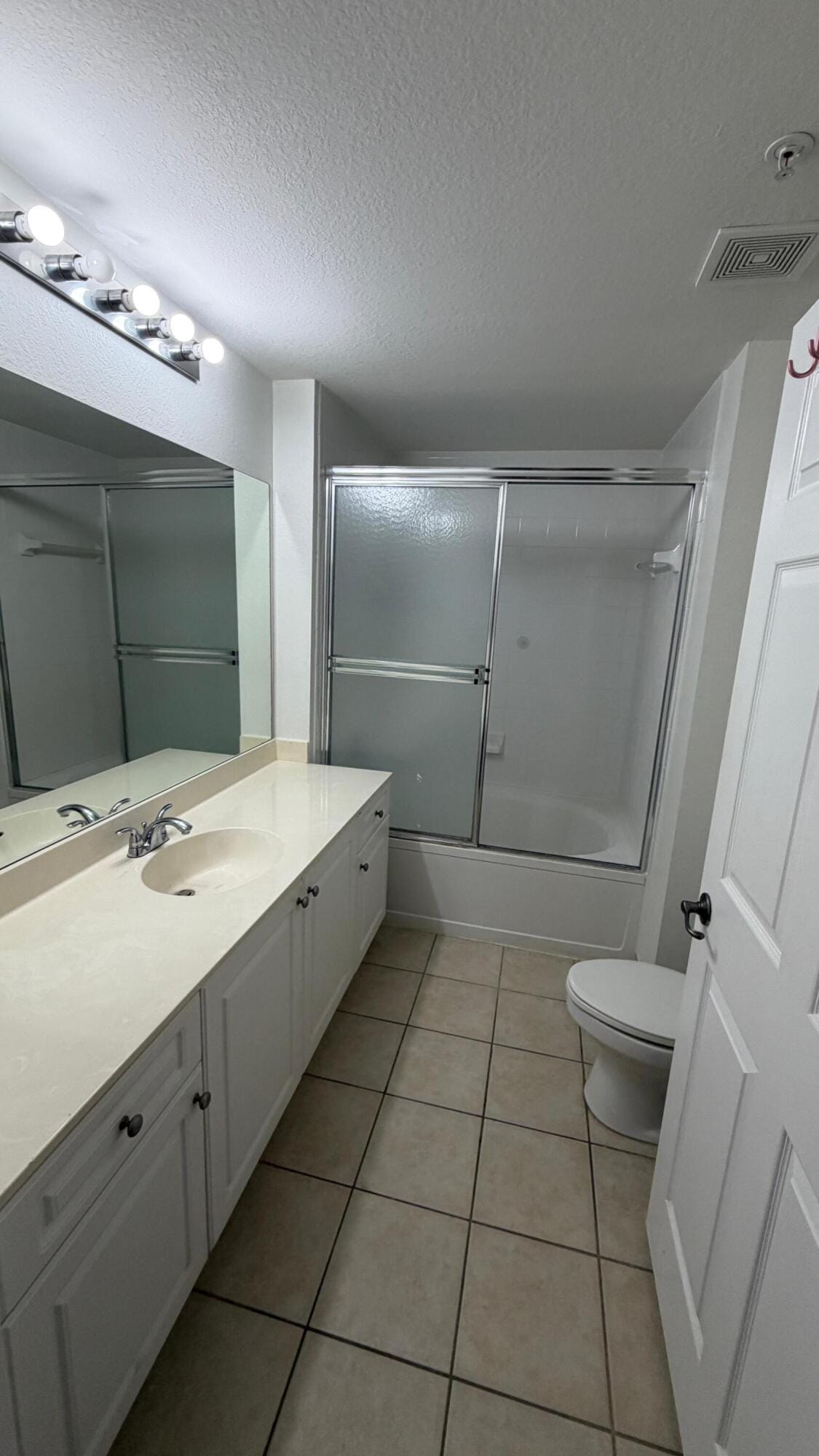 2801 Sarento Place 301 — photo 4