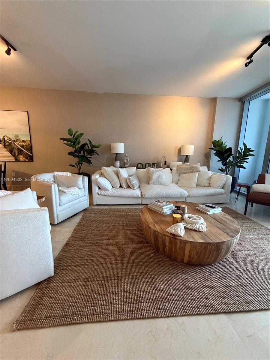 17121 Collins Avenue 904, Sunny Isles Beach, FL 33160 photo 4