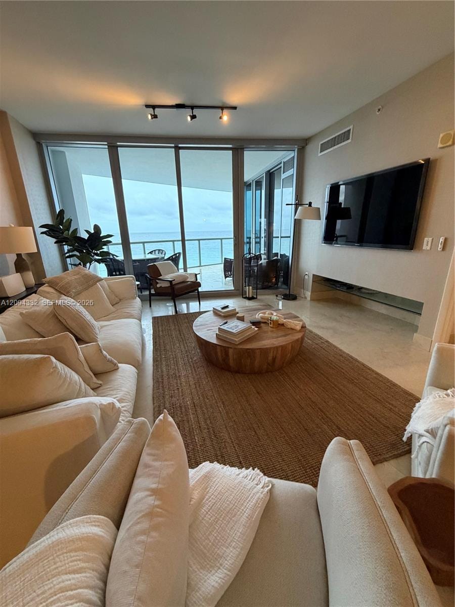 17121 Collins Avenue 904, Sunny Isles Beach, FL 33160 photo 6