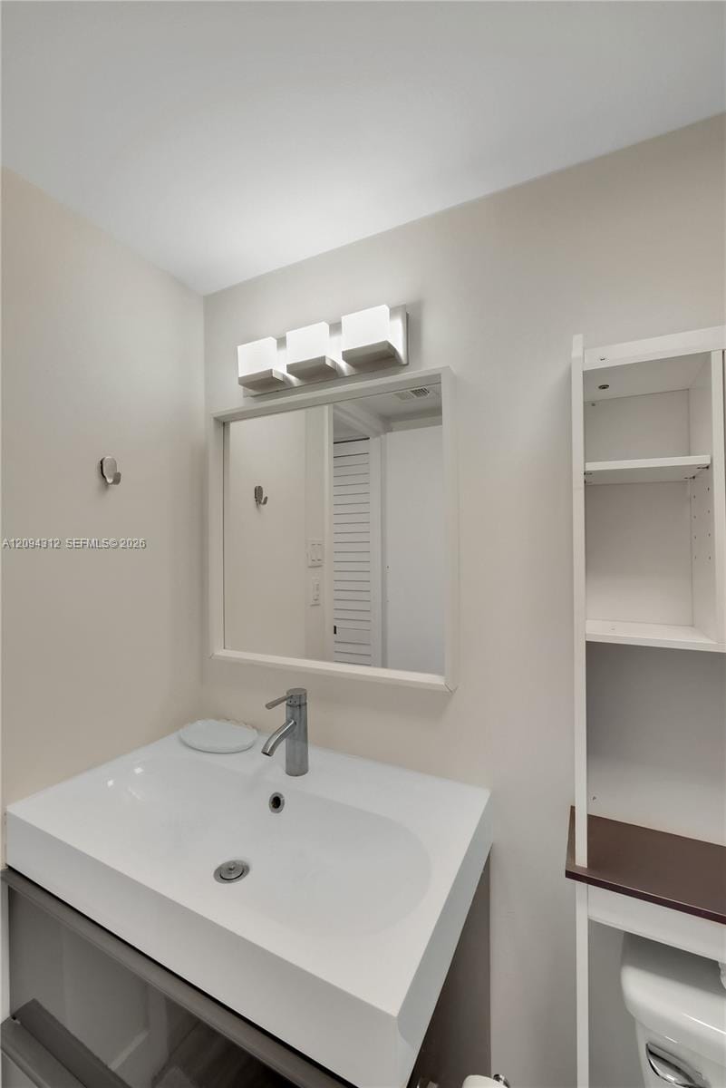 100 Bayview Drive 1008, Sunny Isles Beach, FL 33160 photo 25
