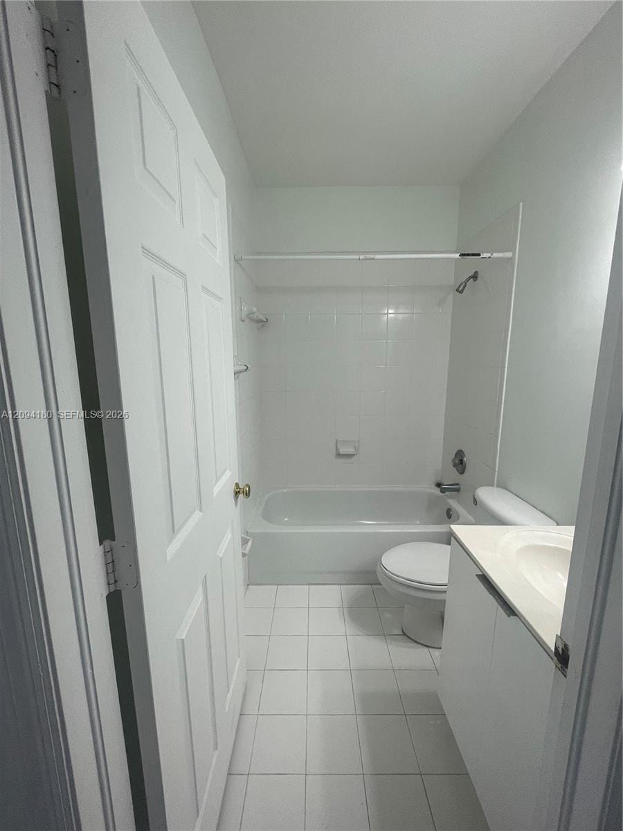 5600 NW 114th Place 202, Doral, FL 33178 photo 11