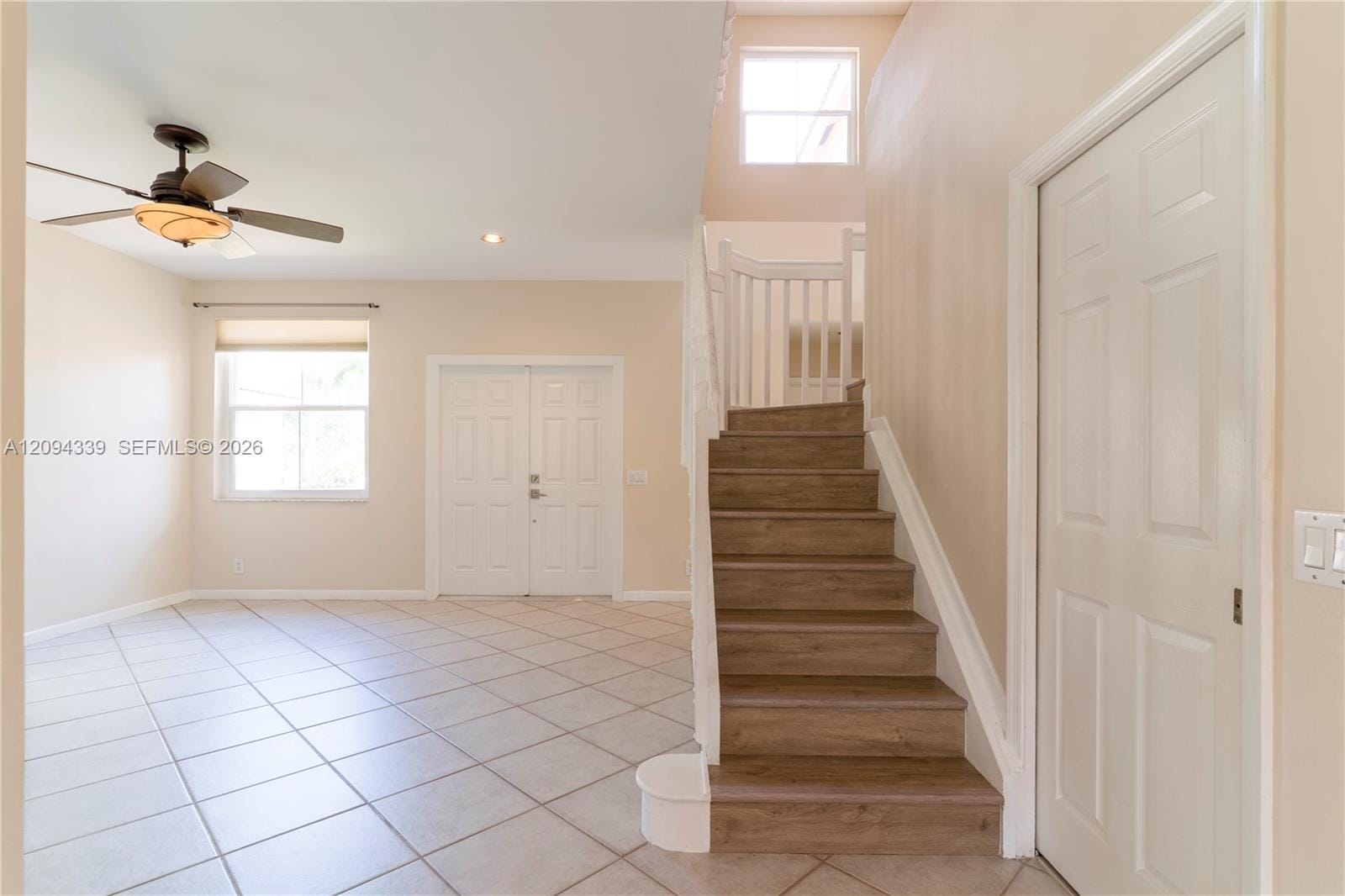 1306 Banyan Way 1306 — photo 8