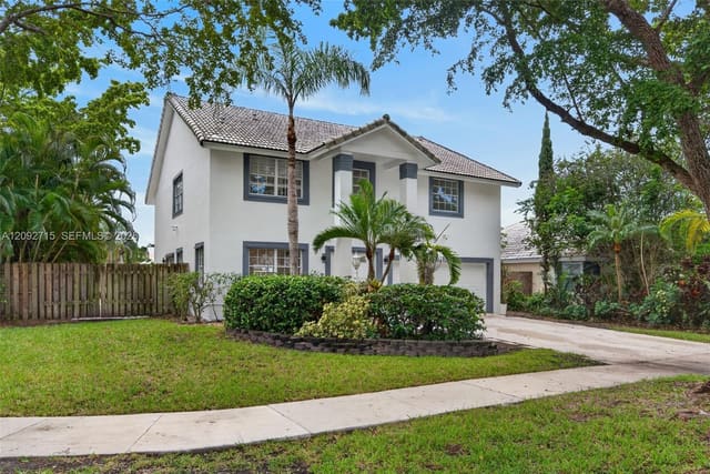 9410 SW 212th Terrace, Cutler Bay, FL 33189