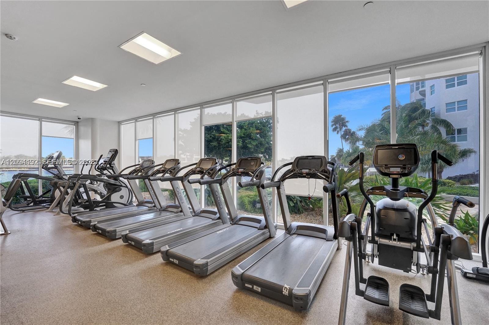 20281 E Country Club Drive 305, Aventura, FL 33180 photo 29