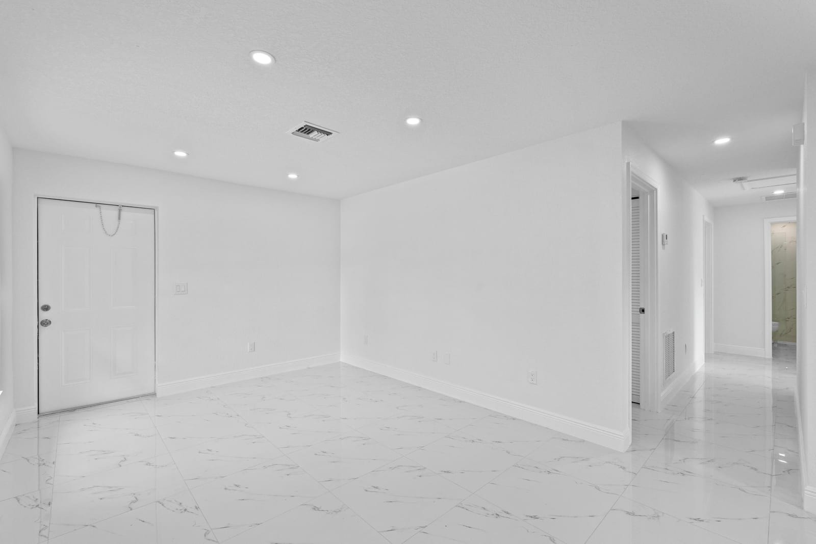 616 S Pine Street B — photo 4