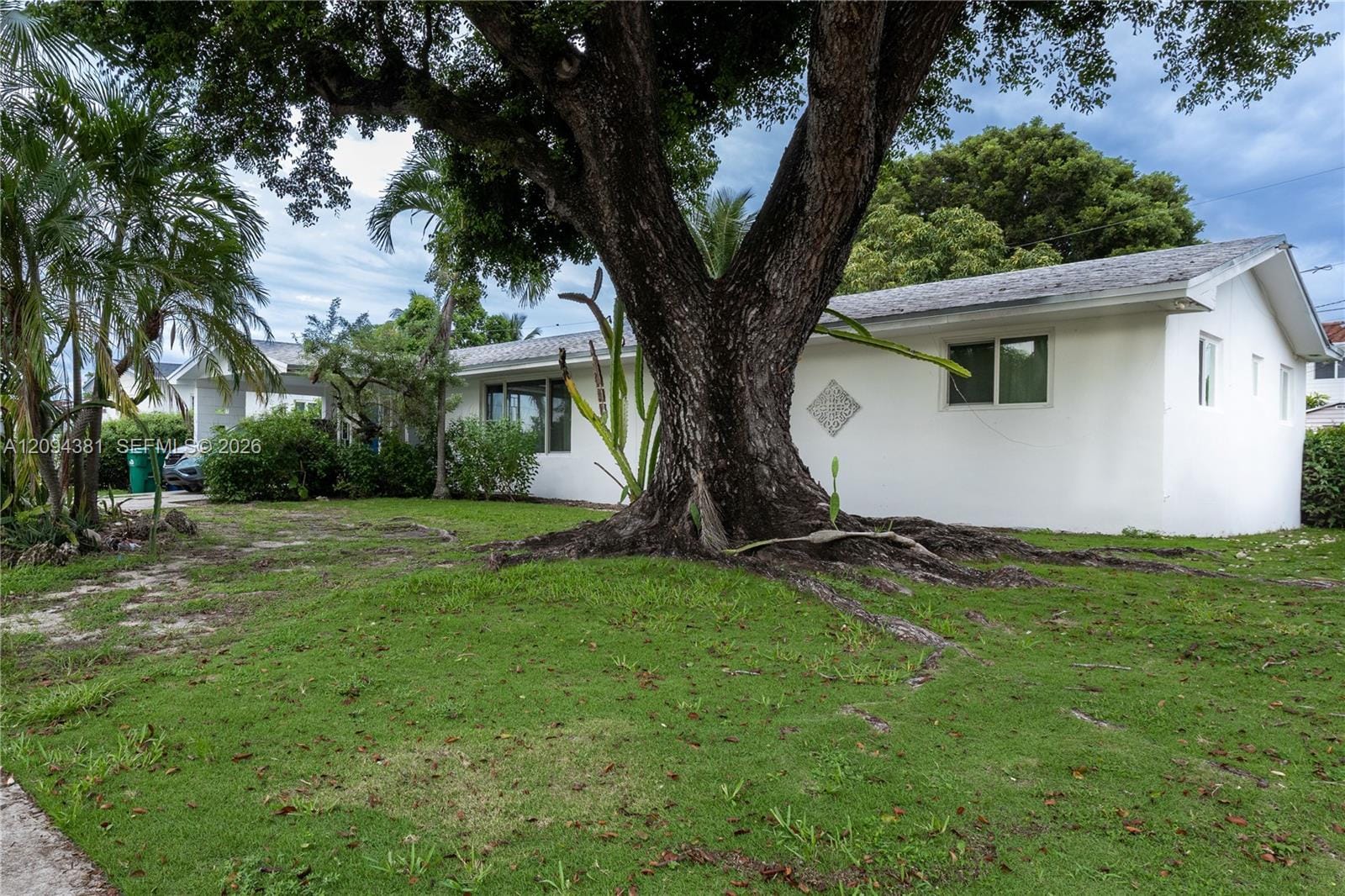 17811 SW 112th Avenue — photo 2