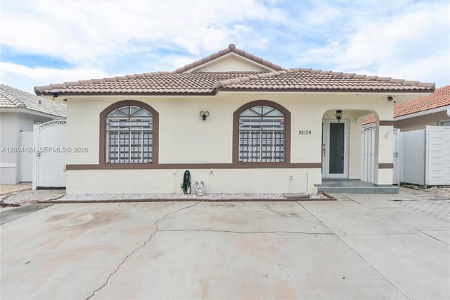 10124 NW 127th Terrace, Hialeah Gardens, FL 33018
