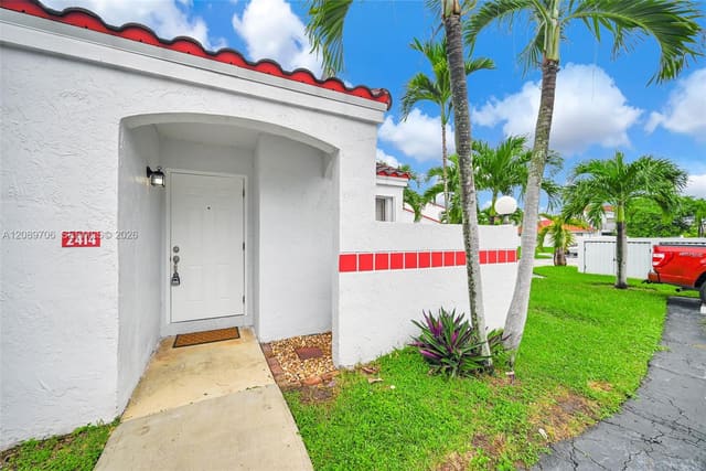 2414 San Remo Circle, Homestead, FL 33035