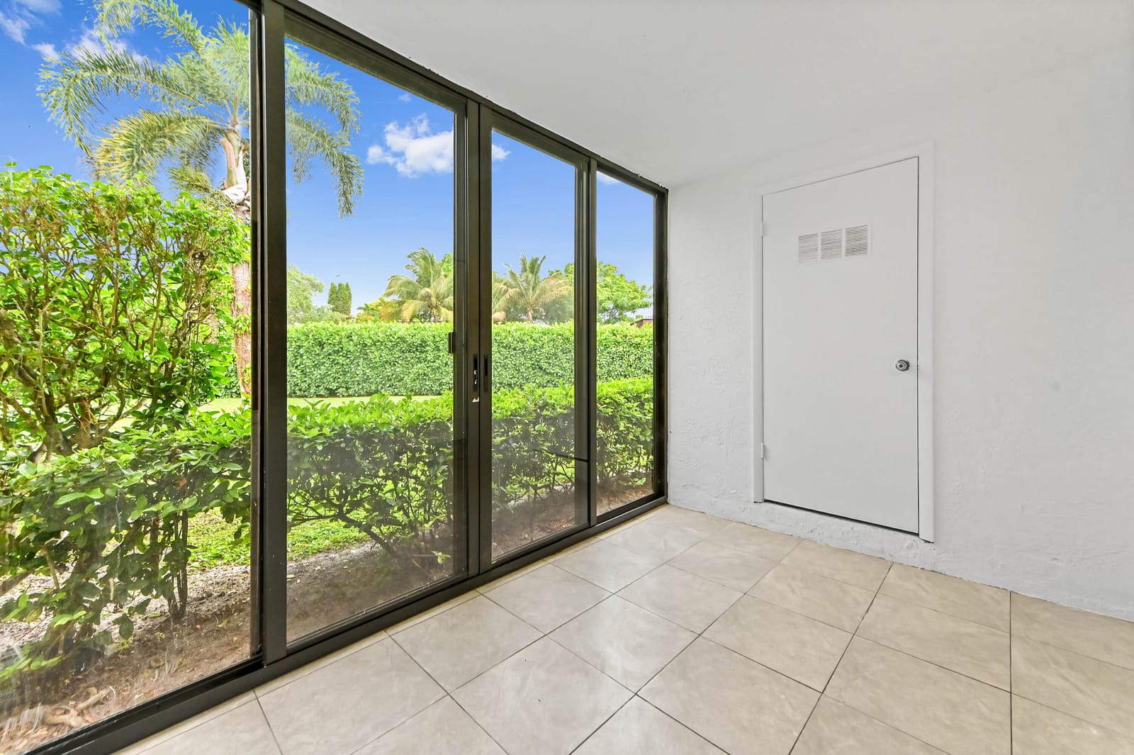 319 Knotty Pine Circle C-1 — photo 4