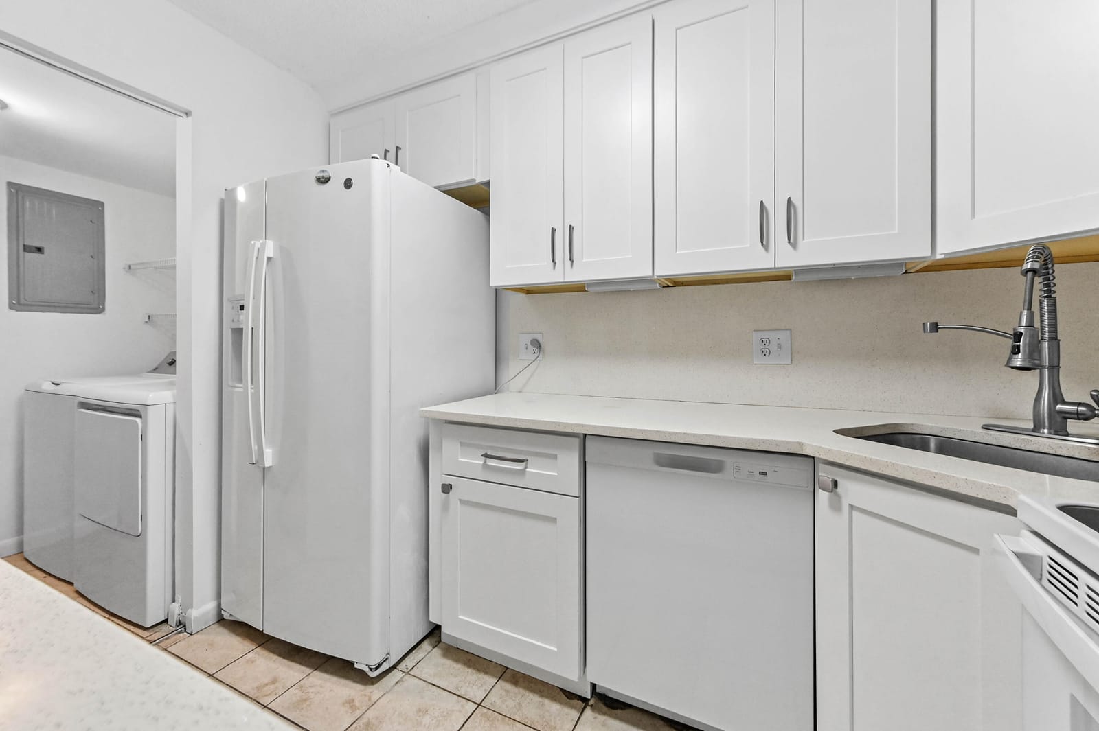 319 Knotty Pine Circle C-1 — photo 10