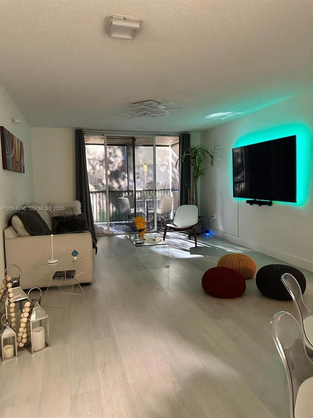 8323 Lake Drive 102, Doral, FL 33166