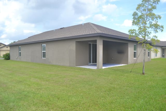5361 IMAGINATION Drive, Fort Pierce, FL 34947