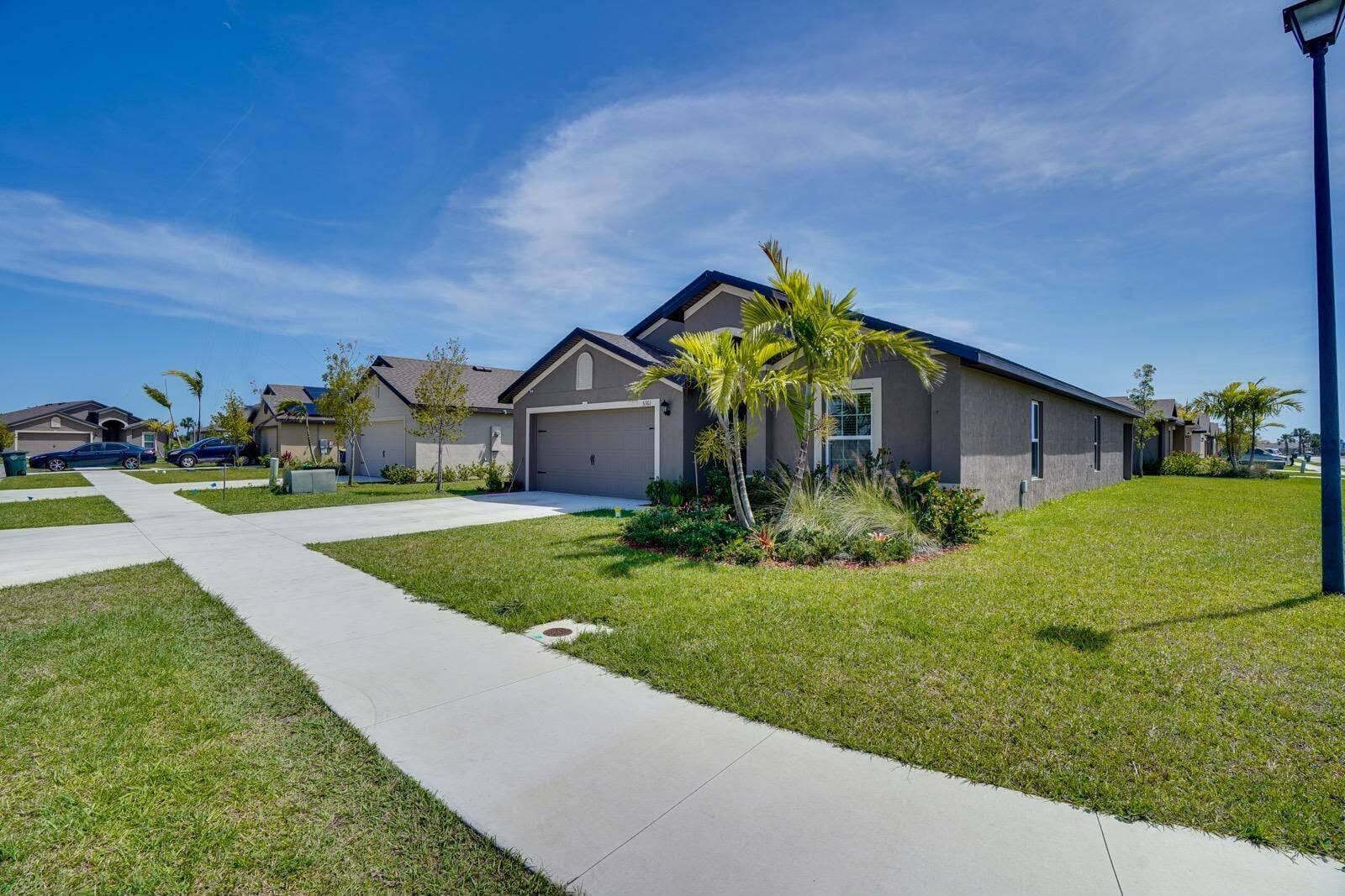 5361 IMAGINATION Drive, Fort Pierce, FL 34947 photo 4
