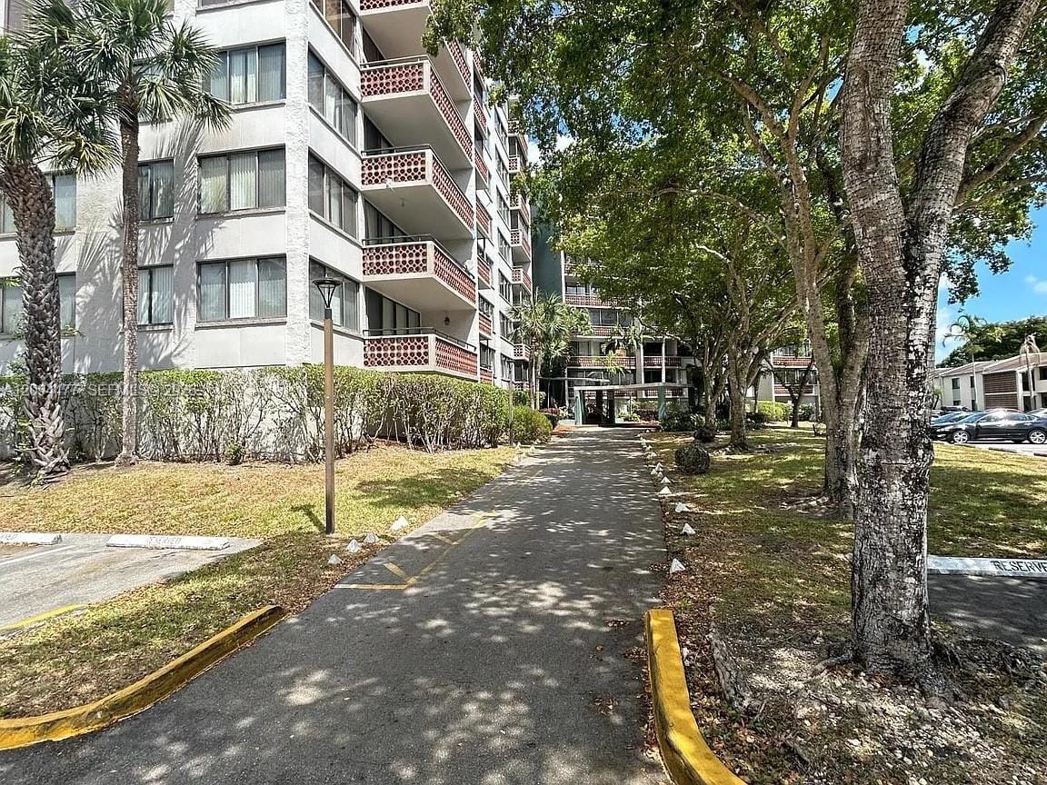 4222 Inverrary Boulevard 4105, Lauderhill, FL 33319 photo 10