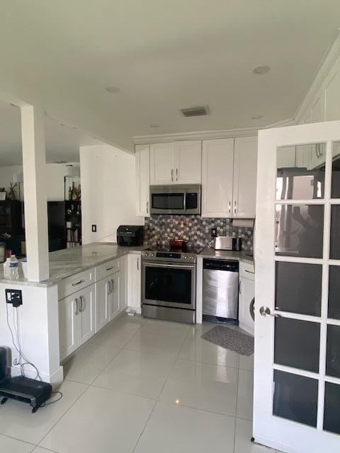 1413 NW 5th Avenue — photo 7