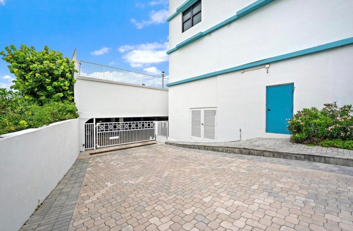900 OCEAN Drive 706, Juno Beach, FL 33408 photo 25