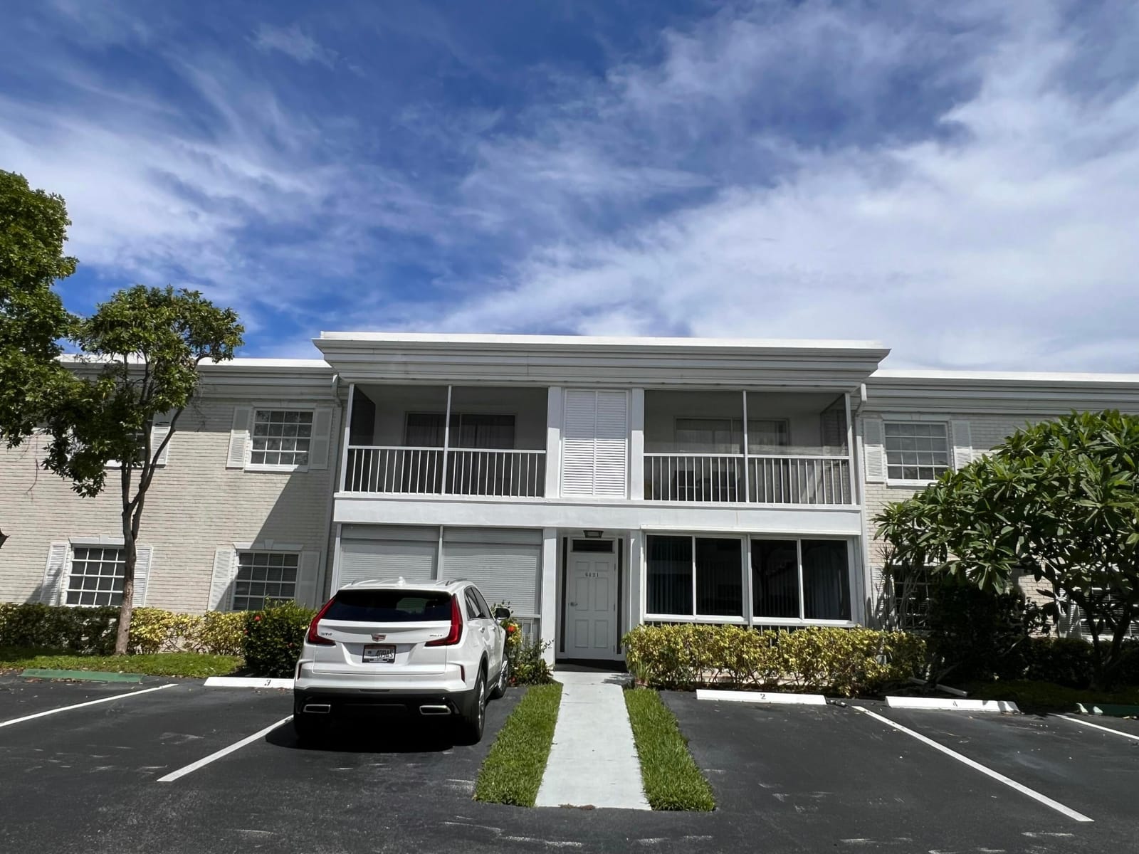 6421 BAY CLUB Drive 3 — photo 2