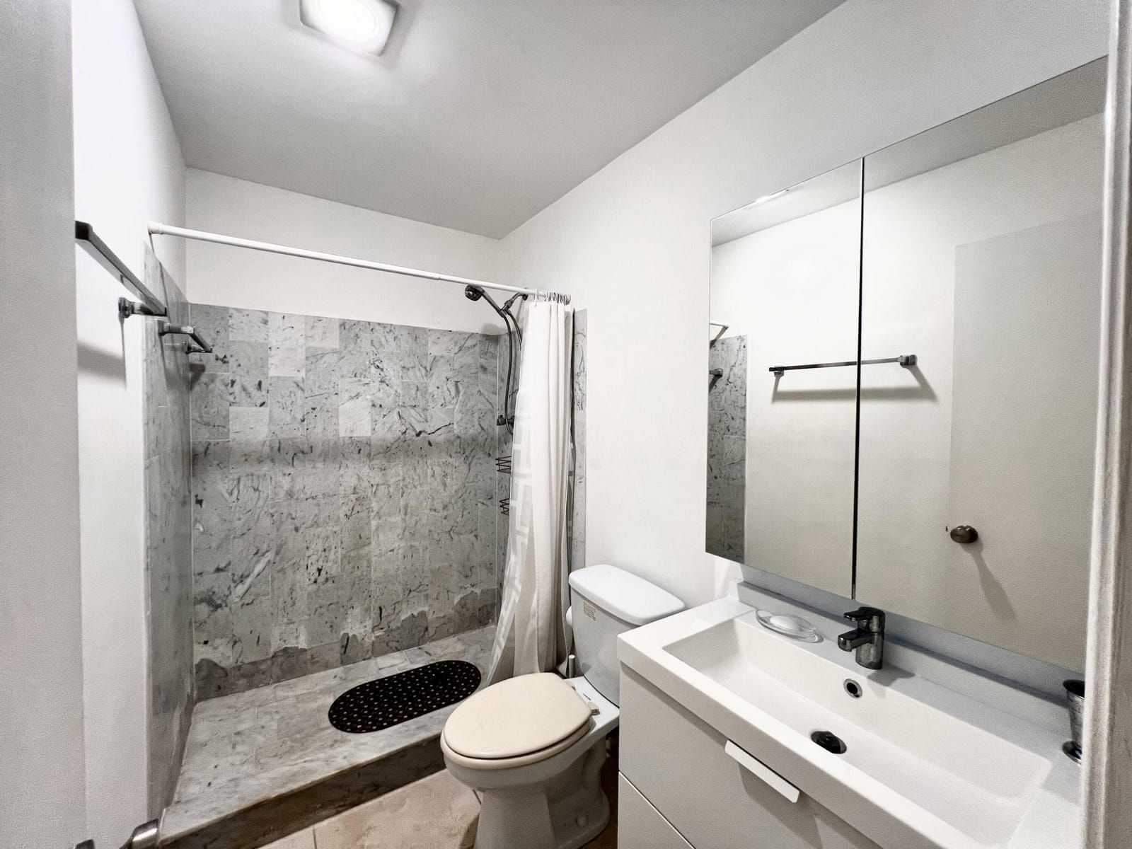 6421 BAY CLUB Drive 3, Fort Lauderdale, FL 33308 photo 14