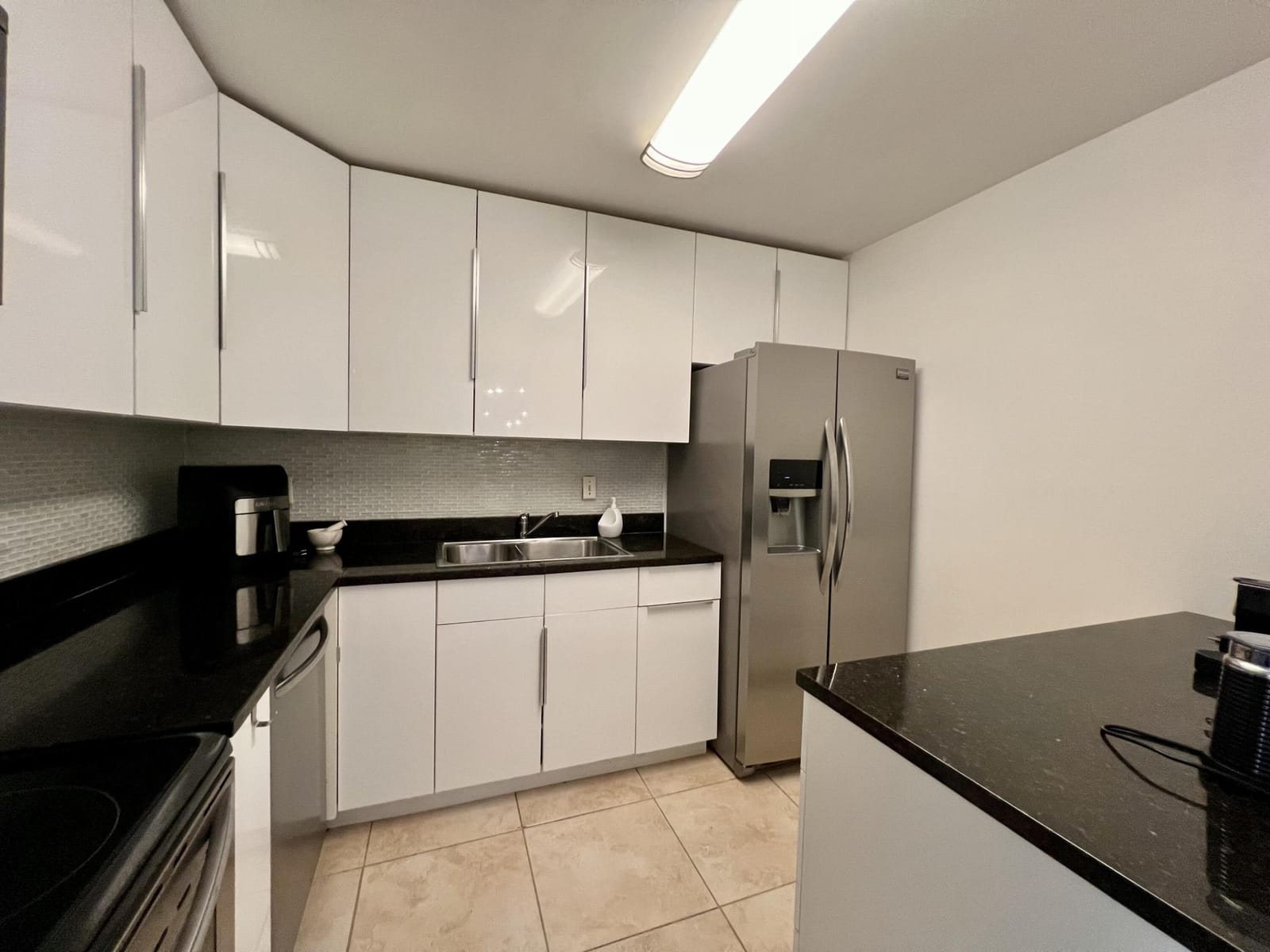 6421 BAY CLUB Drive 3 — photo 5