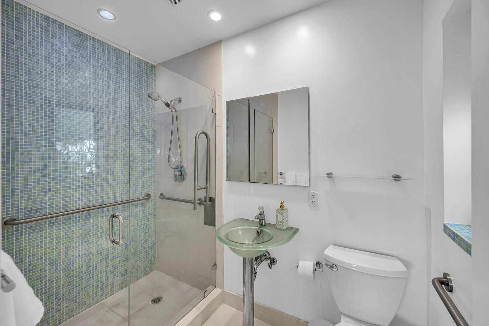 1995 Ixora Road, North Miami, FL 33181 photo 15