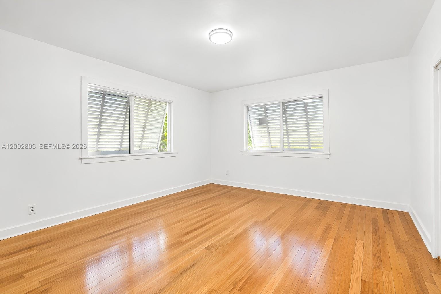 405 NE 150th Street — photo 12