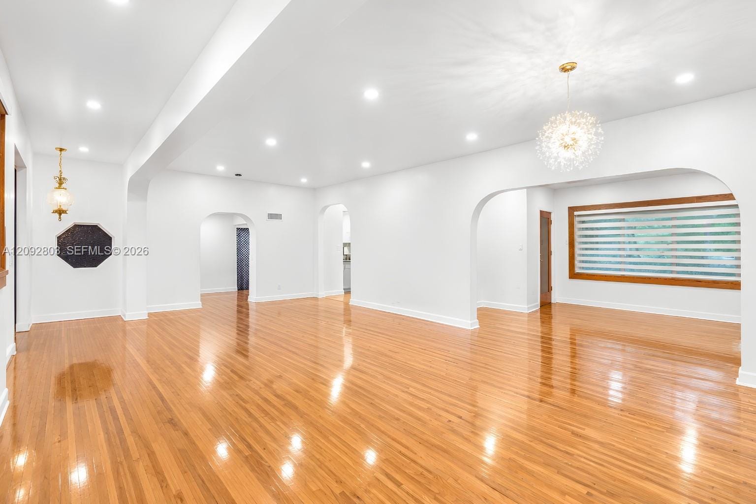 405 NE 150th Street — photo 5